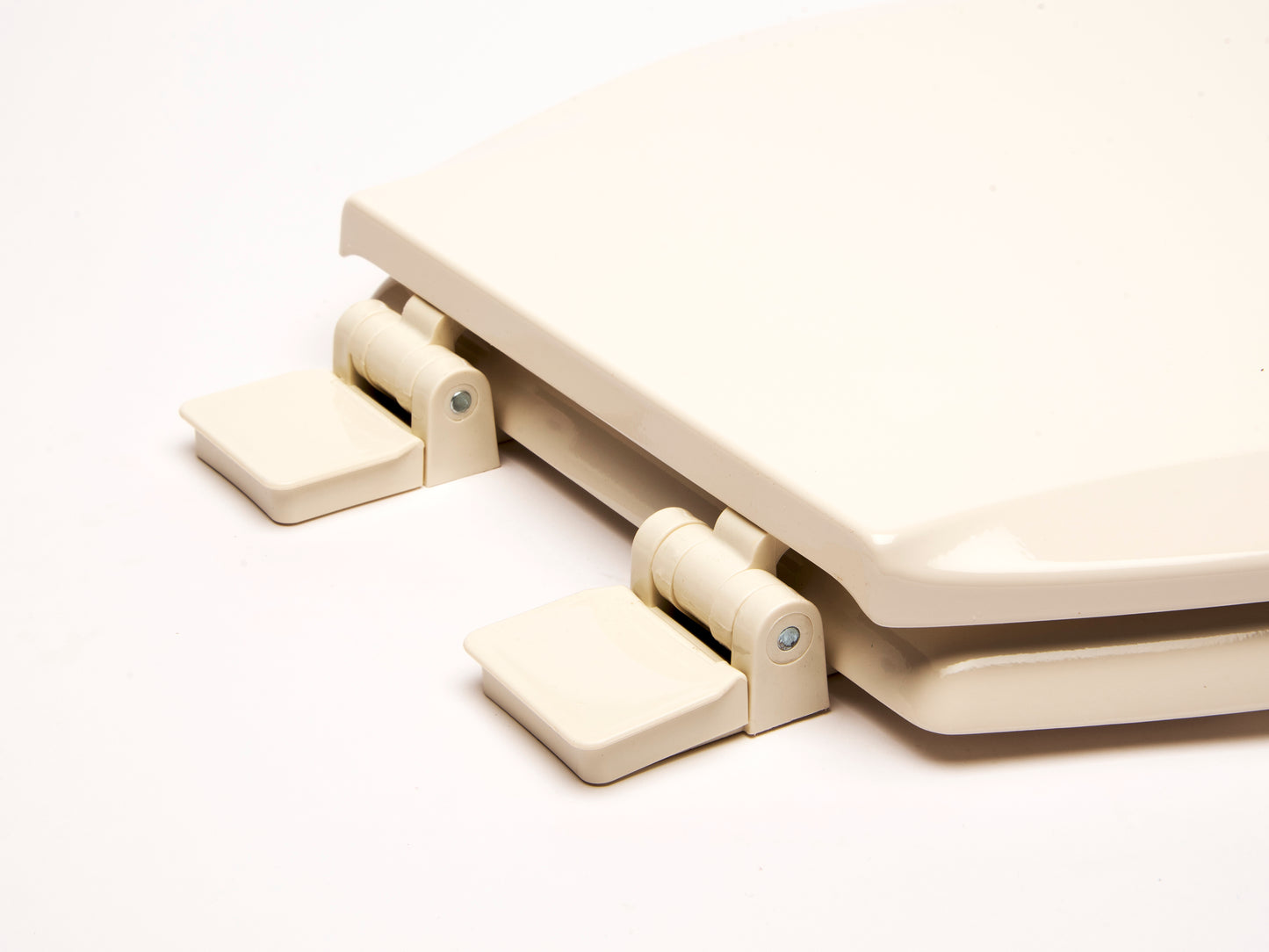 Wood - Elongated Model 126-02 Residential Molded Wood Seat Closed w/Cover