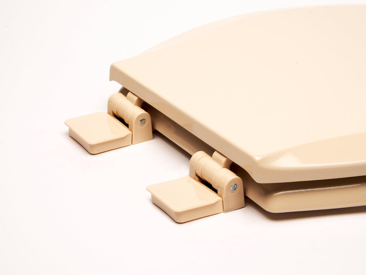 Wood - Elongated Model 126-03 Residential Molded Wood Seat Closed w/Cover