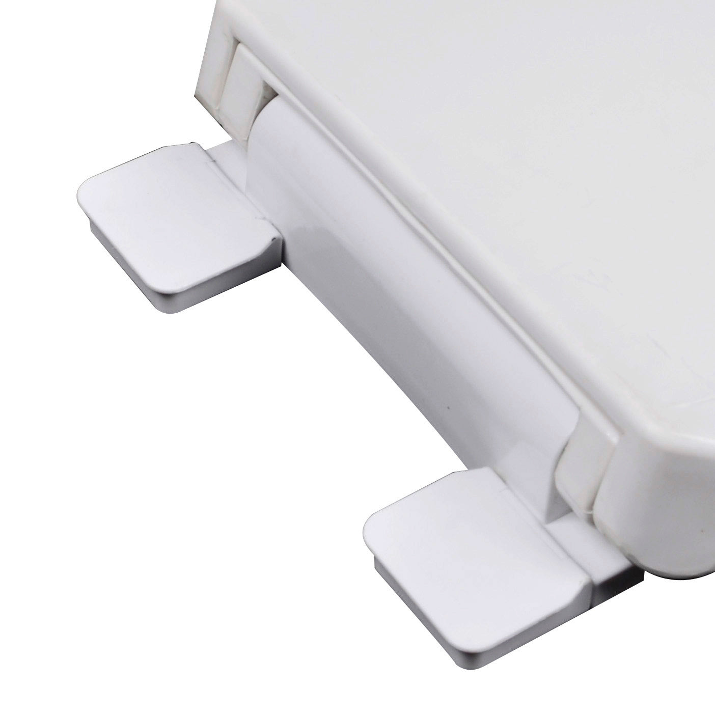 Plastic - Round Model 240-00 Deluxe Slow Close closed front with cover - Carton of 5 Seats