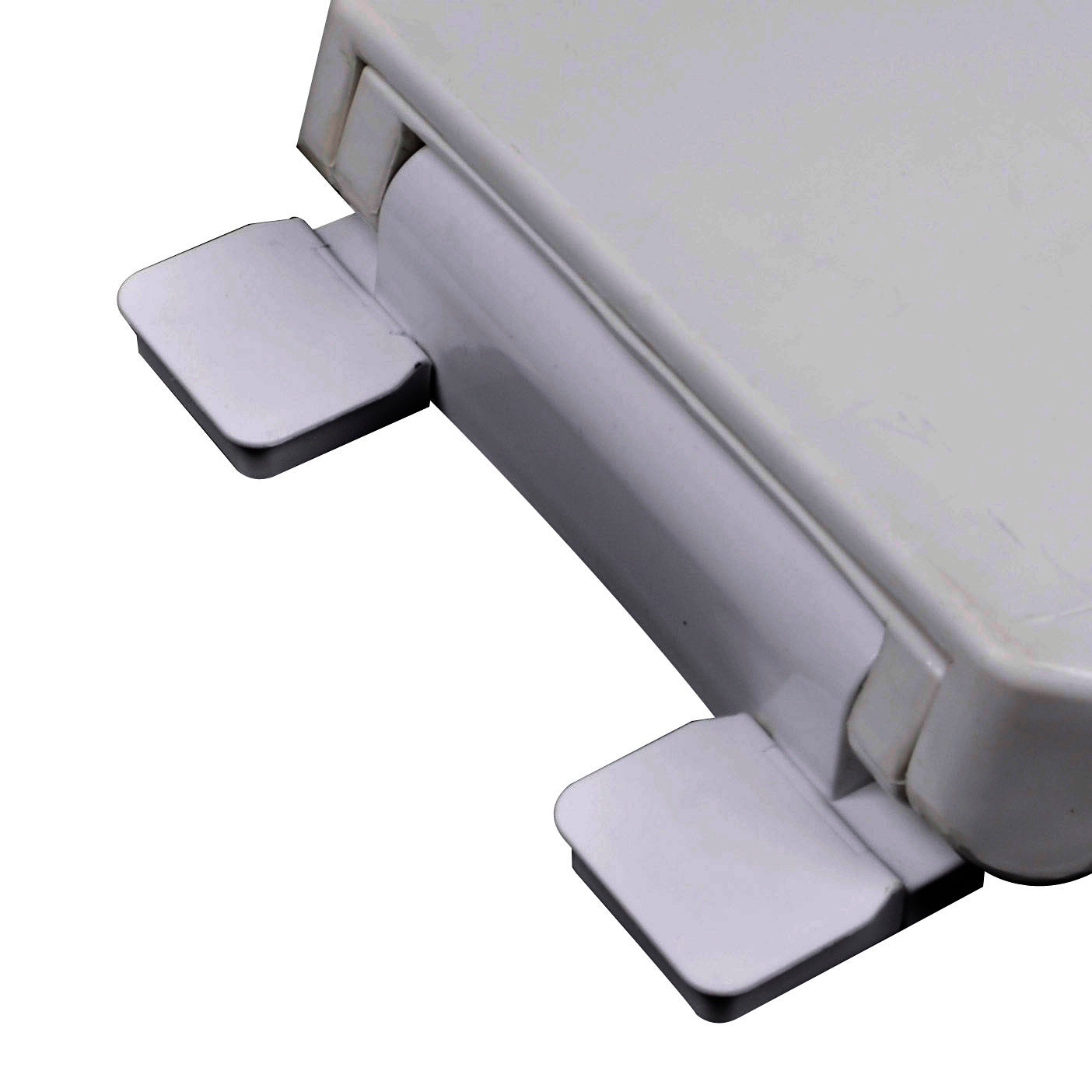 Plastic - Round Model 240-80 Deluxe Slow Close closed front with cover