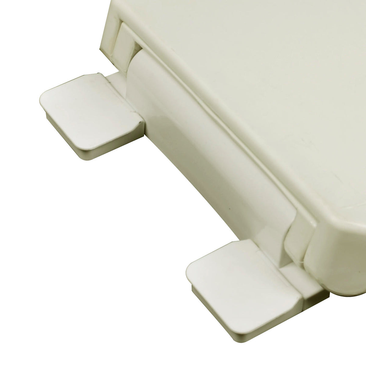 241-01 Crtn of 5 Seats -Plastic Elongated Deluxe Slow Close closed front with cover